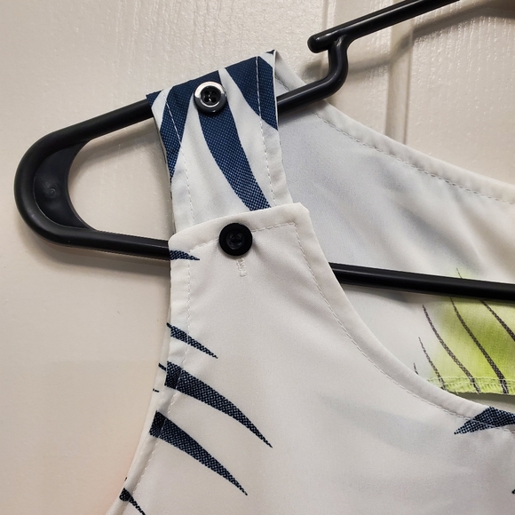 Tropical Dress - Picture 4 of 5